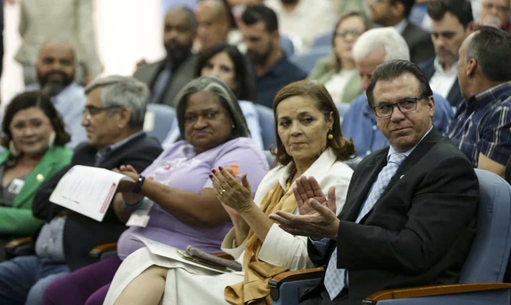 GOVERNO REINSTALA CONSELHO NACIONAL DE ECONOMIA SOLIDÁRIA