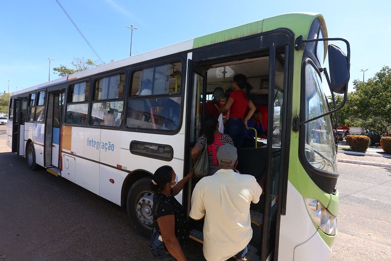 ESTADO ANUNCIA GRATUIDADE NO TRANSPORTE PÚBLICO PARA OS ESTUDANTES QUE FARÃO O ENEM 2023