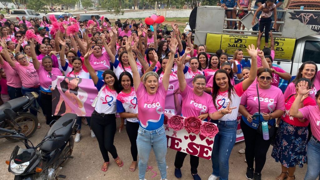 OUTUBRO ROSA: CAMINHADA PROMOVE CONSCIENTIZAÇÃO, PREVENÇÃO E LAZER A MAIS DE 500 MULHERES EM OURILÂNDIA DO NORTE