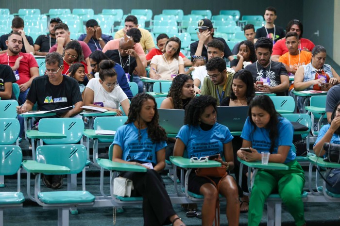 IV CONFERÊNCIA MUNICIPAL DA JUVENTUDE TEM PARTICIPAÇÃO EFETIVA DE JOVENS, GESTORES E SOCIEDADE CIVIL