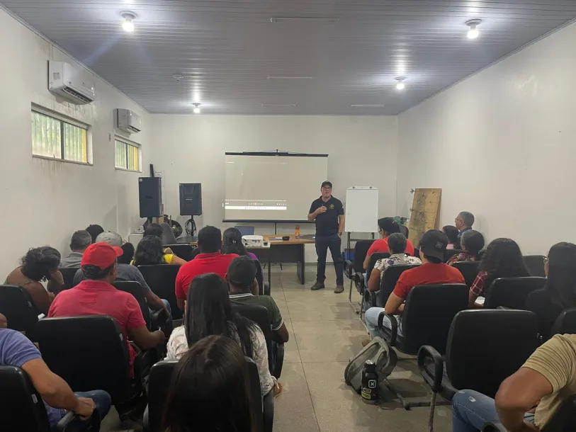 PARAUAPEBAS: EMATER PARÁ MINISTRA CURSO DE HIDROPONIA 