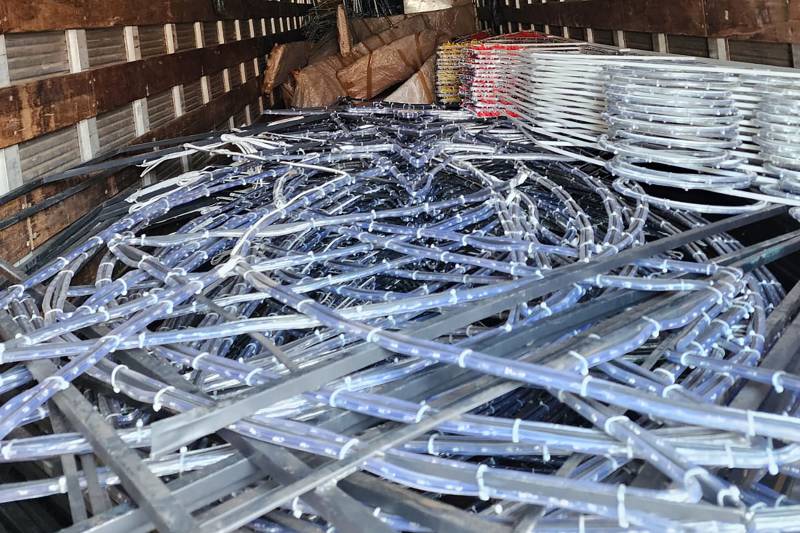 SEFA APREENDE ARTIGOS DE ILUMINAÇÃO NA PA-447, EM CONCEIÇÃO DO ARAGUAIA