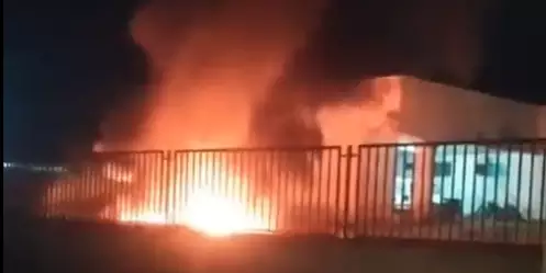 AMBULÂNCIA EXPLODE EM UNIDADE DE SAÚDE NO PARÁ