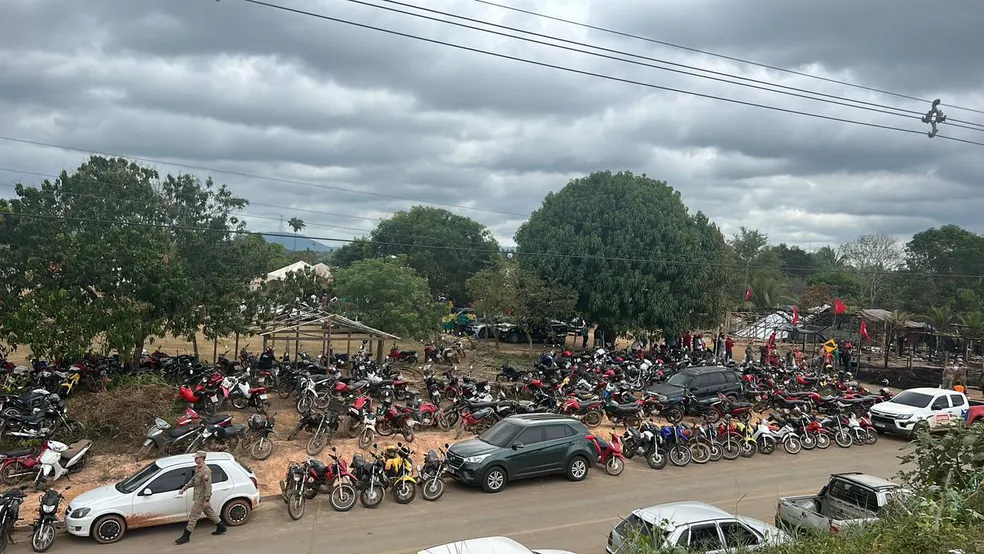 MINISTRO E PRESIDENTE DO INCRA PROPÕEM TRANSFERÊNCIA DE ACAMPAMENTO DO MST, APÓS TRAGÉDIA QUE DEIXOU 9 MORTOS NO PARÁ