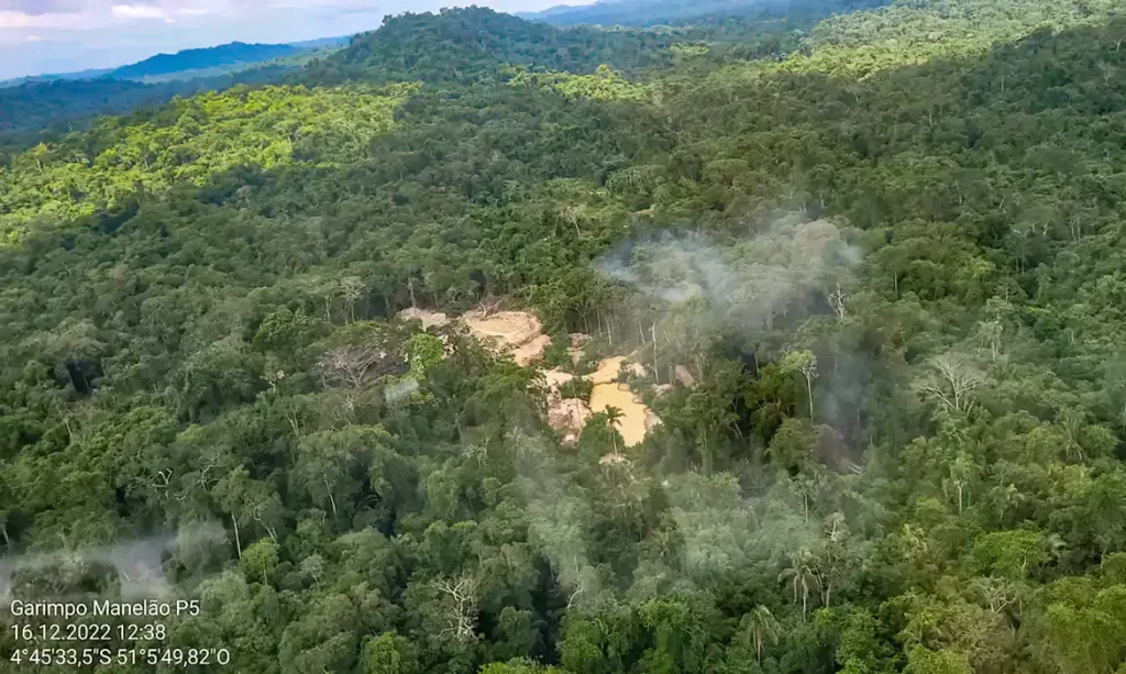 COMISSÃO DO SENADO APROVA PORTE DE ARMA A AGENTES DA FUNAI