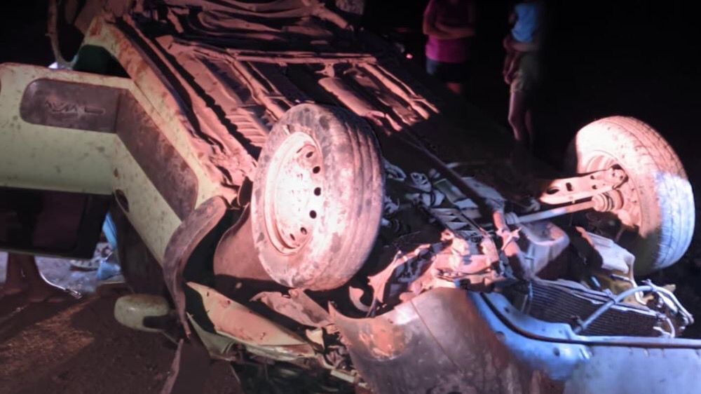 MOTORISTA PERDE O CONTROLE DO CARRO E CAPOTA NO PARÁ