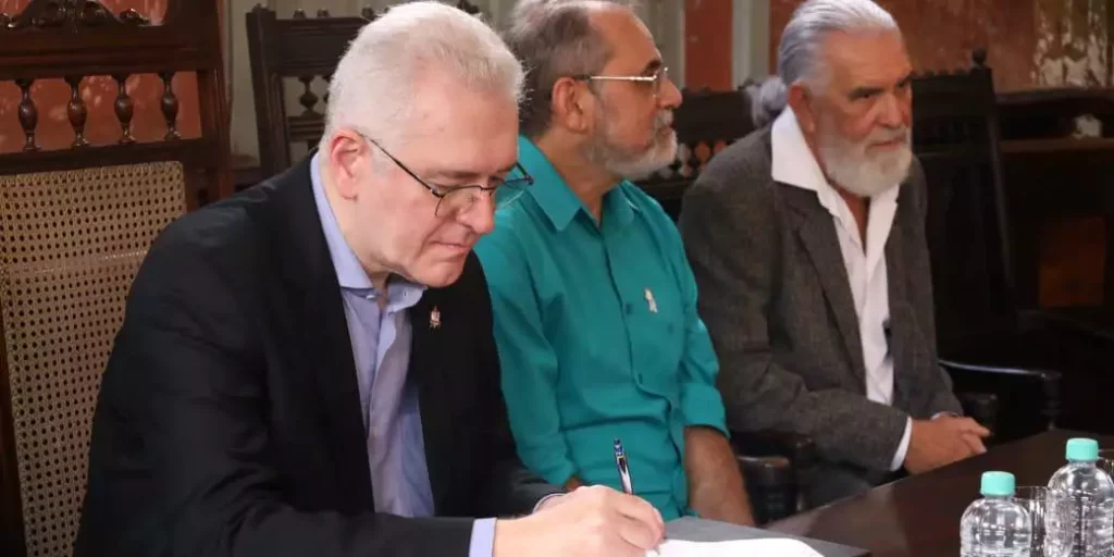 UFPA E PREFEITURA DE BELÉM ASSINAM TERMO DE COOPERAÇÃO TÉCNICA PARA IMPLANTAÇÃO DA ESCOLA DO SUS