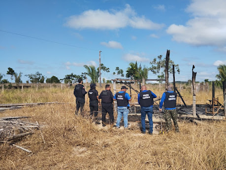 CRIMINOSOS TACAM FOGO EM ESCOLA RURAL DE ANAPU E ESTABELECIMENTO É DESTRUÍDO PELO INCÊNDIO