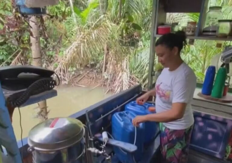 FILTRO COM CAROÇOS DE AÇAÍ TRANSFORMA ÁGUA DE RIO EM POTÁVEL PARA RIBEIRINHOS, NO PARÁ
