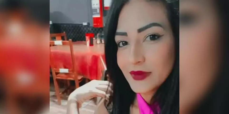 MULHER É ENCONTRADA MORTA COM SANGRAMENTO NO OUVIDO E MORDIDAS NO SEIO