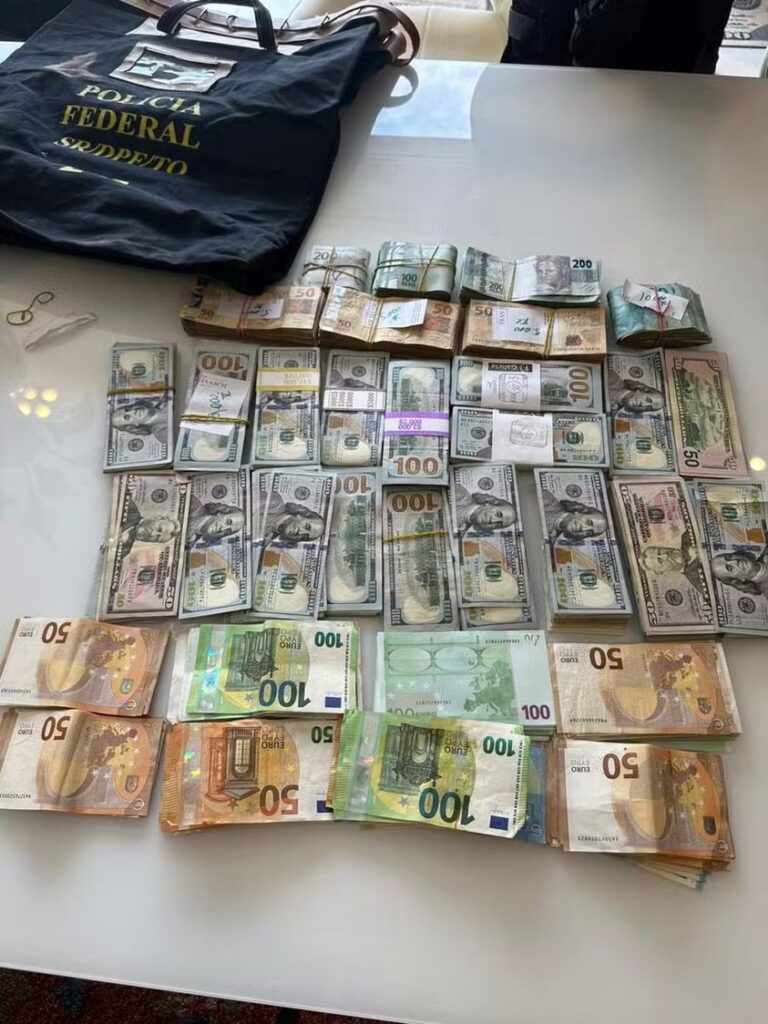 OPERAÇÃO LESA PÁTRIA APREENDE DÓLARES, EUROS E ARSENAL COM MAIS DE 70 ARMAS NA CASA DE INVESTIGADO EM PALMAS
