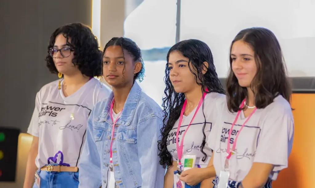 MENINAS PODEM CONCORRER A CAPACITAÇÃO OFERECIDA PELA EMBAIXADA DOS EUA