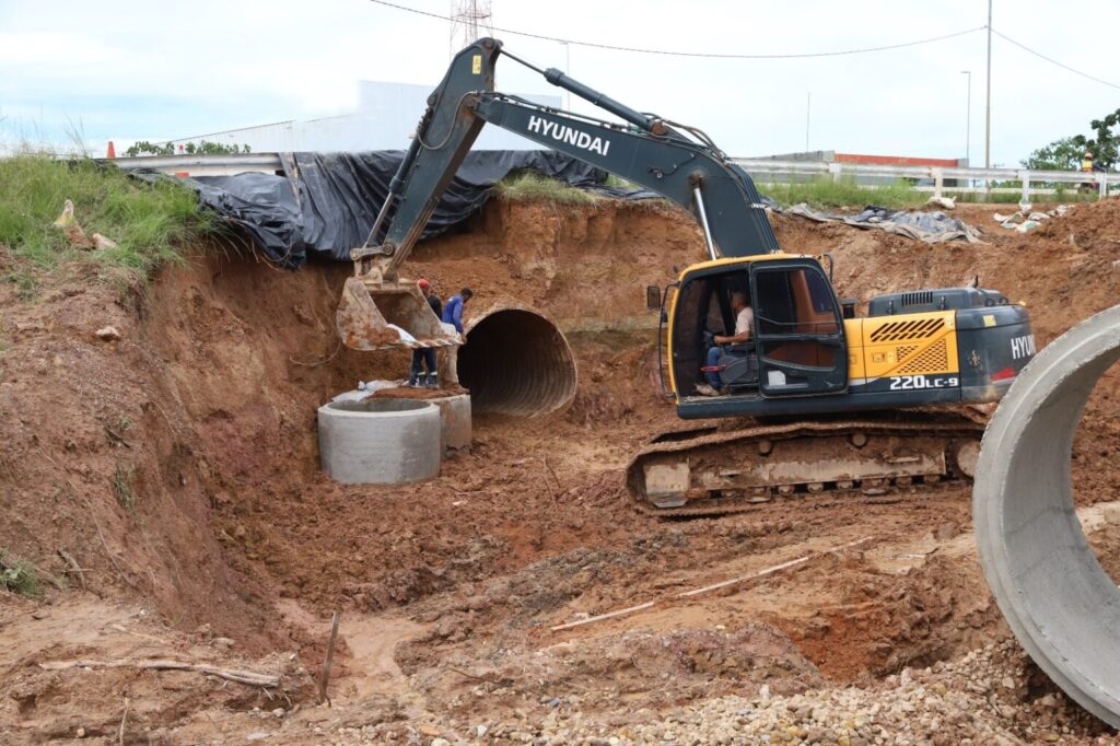 TÚNEL DA FOLHA 33 CEDE COM AS CHUVAS E AMEAÇA TRÂNSITO NA RODOVIA