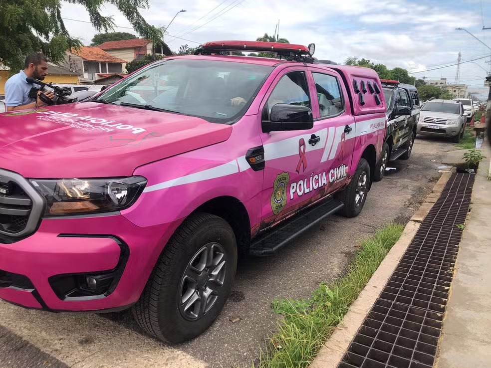 DEAM RECEBE ‘VIATURA ROSA’ PARA REFORÇO NO COMBATE À VIOLÊNCIA CONTRA A MULHER EM SANTARÉM