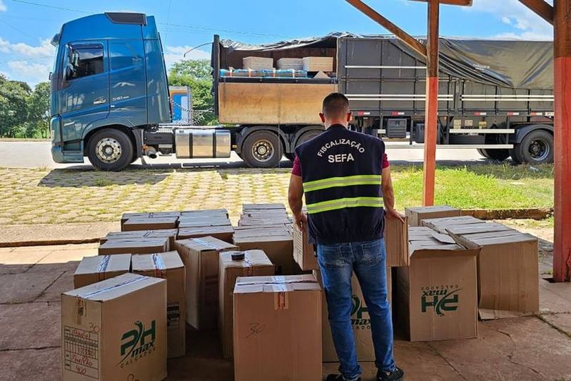 SEFA APREENDE 492 PARES DE TÊNIS EM CONCEIÇÃO DO ARAGUAIA