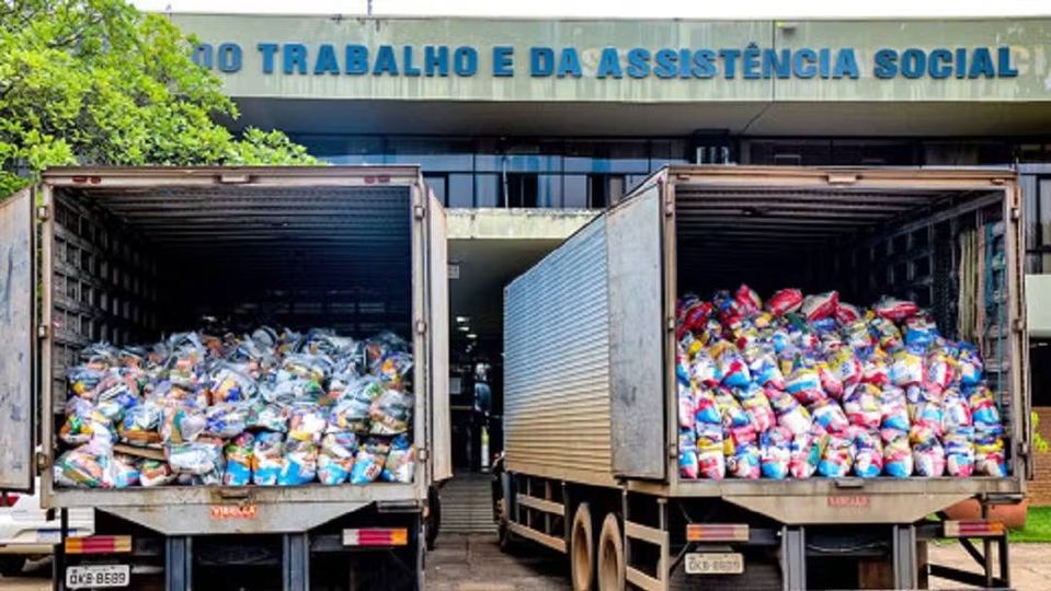 DONO DE EMPRESA QUE RECEBEU R$ 12 MILHÕES PARA FORNECER CESTAS BÁSICAS NO TOCANTINS TERIA RECEBIDO AUXÍLIO EMERGENCIAL, APONTA PF