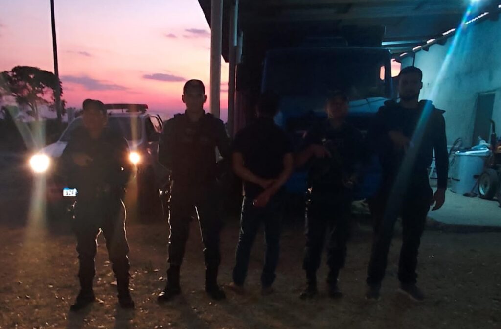 EM BANNACH, POLICIAIS LOCALIZAM 20 CABEÇAS DE GADO QUE HAVIAM SIDO FURTADAS NA ZONA RURAL DE XINGUARA; SUSPEITO FOI DETIDO