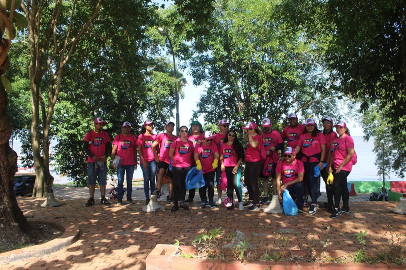 DIA MUNDIAL DA LIMPEZA: VOLUNTÁRIOS PROMOVEM MUTIRÃO NA ORLA DE ICOARACI