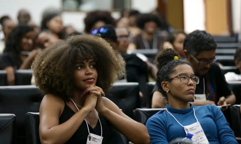 COM QUASE 10 MILHÕES, NÚMERO DE UNIVERSITÁRIOS É O MAIOR EM NOVE ANOS