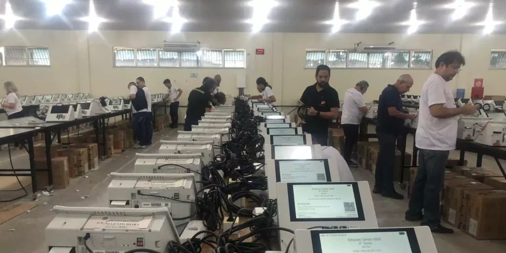 URNAS DE BELÉM, ANANINDEUA E MARITUBA SERÃO DISTRIBUÍDAS ENTRE QUINTA (3) E SÁBADO (5), DIZ TRE-PA