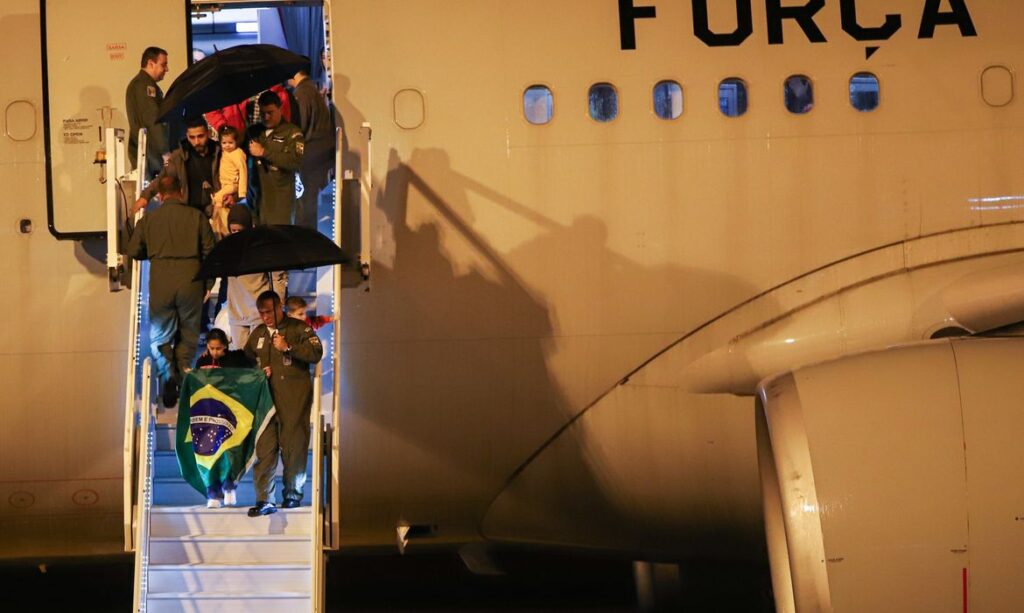 OPERAÇÃO RAÍZES DO CEDRO: DÉCIMO SEGUNDO VOO CHEGOU HOJE NO BRASIL