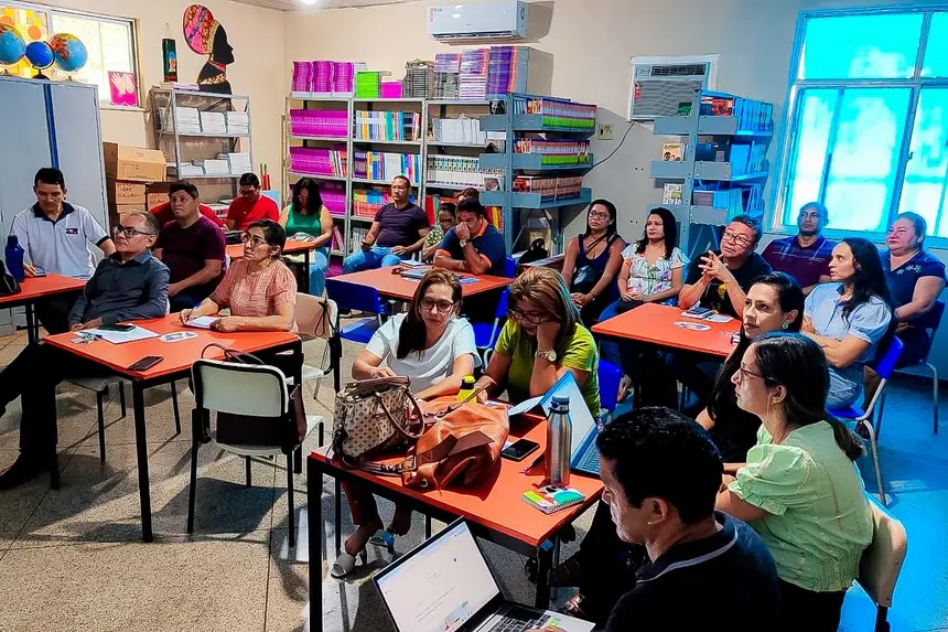 JORNADA PEDAGÓGICA PREPARA MAIS DE 20 MIL EDUCADORES PARA O INÍCIO DO ANO LETIVO NA REDE ESTADUAL