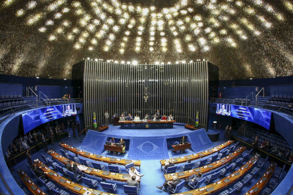 DAVI ALCOLUMBRE É ELEITO NOVO PRESIDENTE DO SENADO