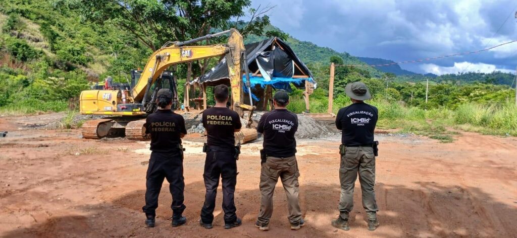 OPERAÇÃO DA PF DESTRÓI GARIMPO REINCIDENTE EM CANAÃ DOS CARAJÁS