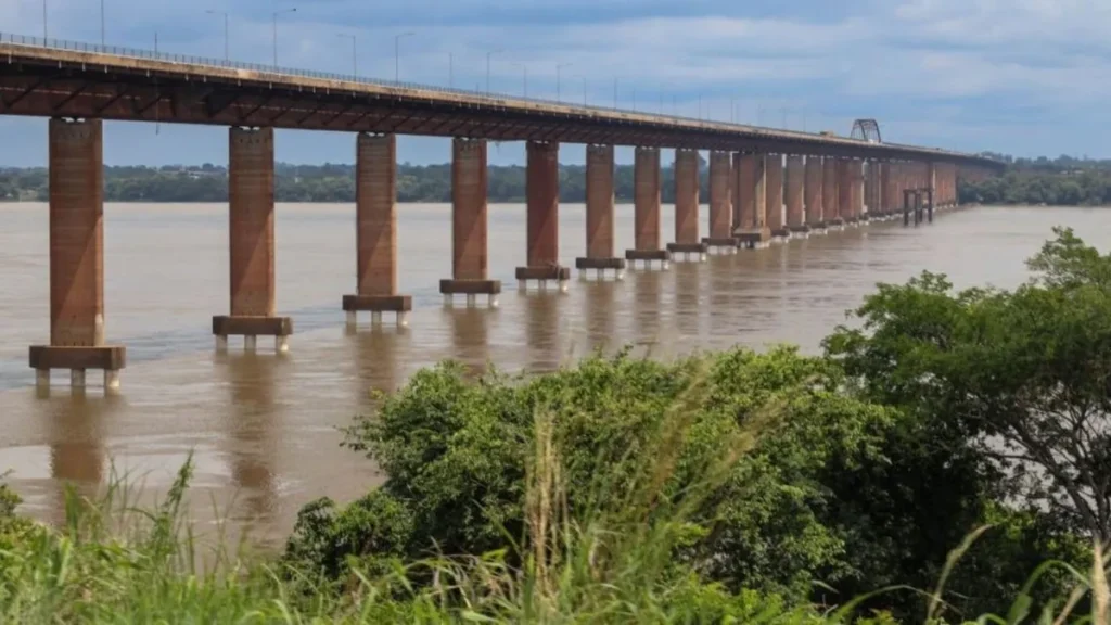 RIOS EM MARABÁ ATINGEM 10M E DEIXAM FAMÍLIAS DESABRIGADAS