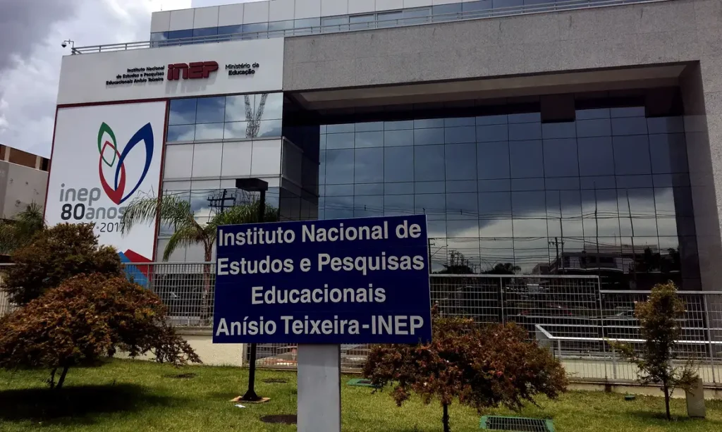 INSCRIÇÕES PARA O ENCCEJA 2025 TERMINAM SEXTA-FEIRA (02)