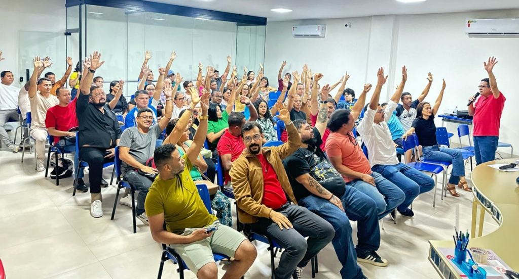 EDUCADORES DE PARAUAPEBAS DIZ QUE VÃO PARALIZAR AS ATIVIDADE NO PRÓXIMO DIA 10