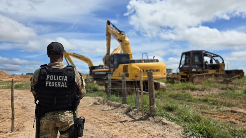 GARIMPOS ILEGAIS SÃO FECHADOS PELA POLÍCIA FEDERAL EM RIO MARIA