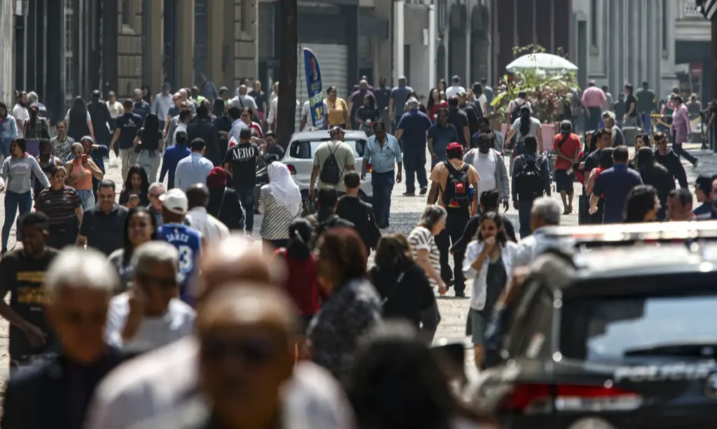 CONTRATAÇÃO PÚBLICA TERÁ 8% DE VAGAS PARA MULHER VÍTIMA DE VIOLÊNCIA