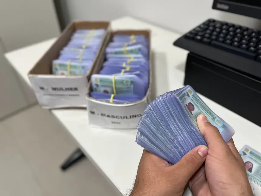 MAIS DE 5 MIL CNHS ESTÃO NO DETRAN À ESPERA DE RETIRADA