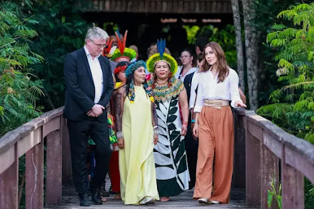 RAINHA DA DINAMARCA VISITA PARQUE DO UTINGA E CONHECE O MEMORIAL VERÔNICA TEMBÉ, SÍMBOLO DA RESISTÊNCIA INDÍGENA NA AMAZÔNIA