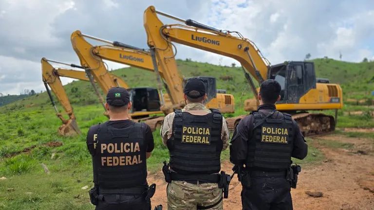 PF DEFLAGRA A OPERAÇÃO SERRINHA DE COMBATE AO GARIMPO ILEGAL NO PARÁ
