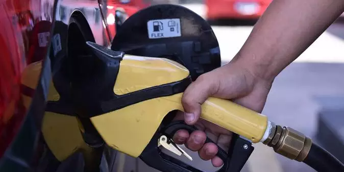 PETROBRAS REDUZ PREÇO DA GASOLINA EM 5,2% A PARTIR DESTA TERÇA-FEIRA (27)