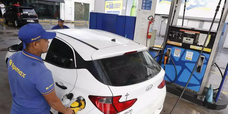 REDENÇÃO E SANTARÉM LIDERAM INTERDIÇÕES DE POSTOS NO PARÁ EM 2025, DIZ ANP