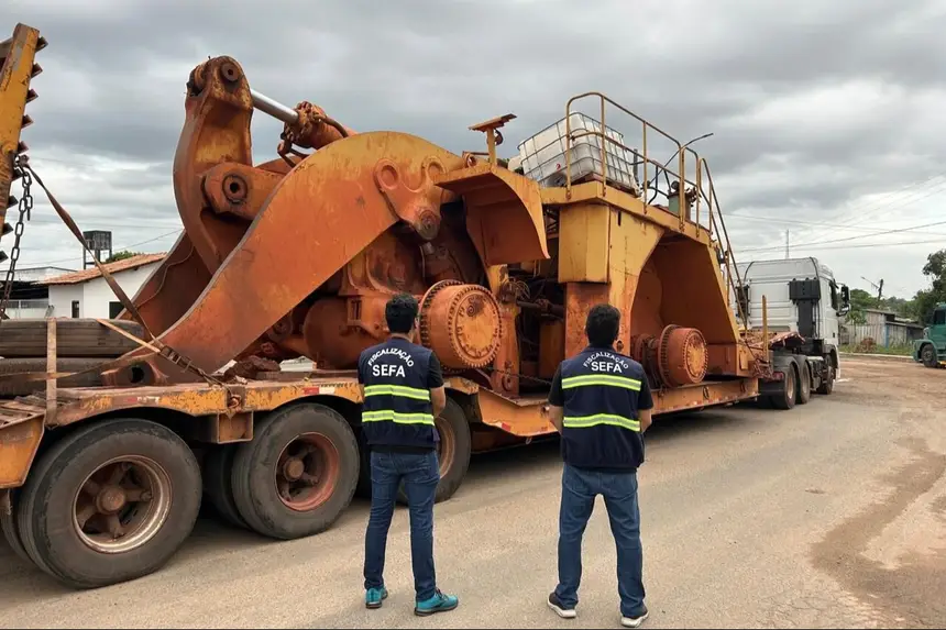 SEFA APREENDE MÁQUINA AGRÍCOLA AVALIADA EM R$ 100 MIL EM CACHOEIRA DO PIRIÁ 