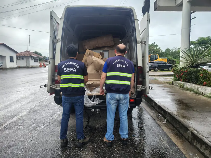 FISCAIS DA SEFA APREENDEM 30 TONELADAS DE AMÊNDOA DE CACAU EM CACHOEIRA DO PIRIÁ