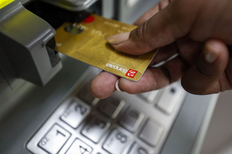 SERVIDORES PÚBLICOS DO PARÁ RECEBEM SALÁRIOS DE MARÇO A PARTIR DO DIA 27 A 31 DESTE MÊS