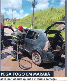 CARRO PEGA FOGO EM VIADUTO DE MARABÁ, NO PA, E ASSUSTA MOTORISTAS; NINGUÉM FICA FERIDO