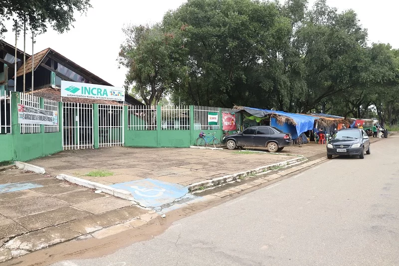 HÁ 12 DIAS, TRABALHADORES OCUPAM SEDE DO INCRA EM MARABÁ