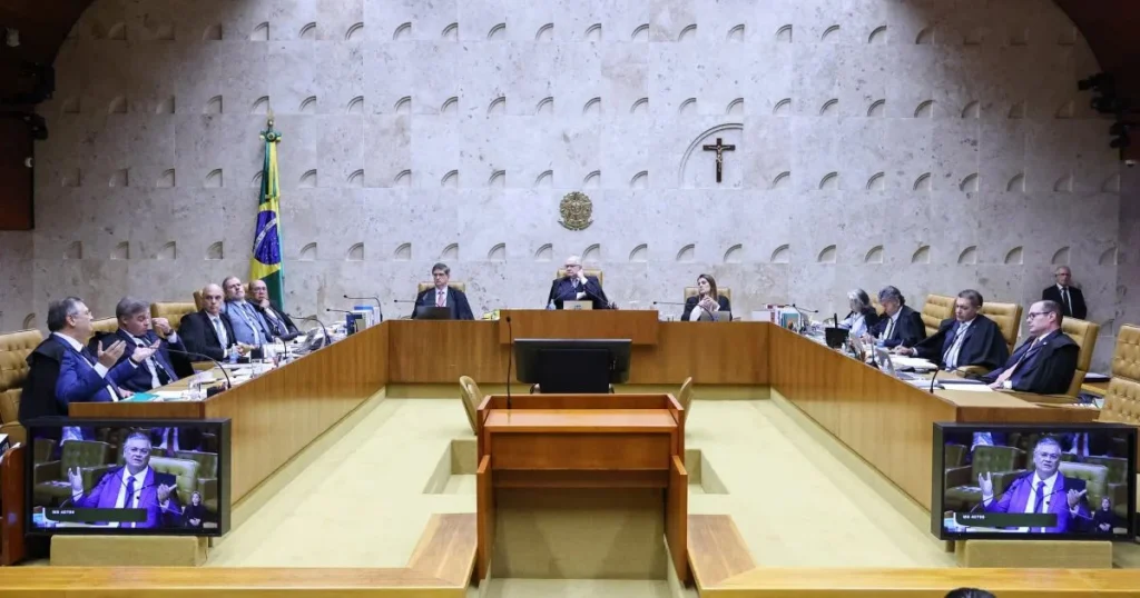 STF DECIDE, POR UNANIMIDADE, MANTER RESTRIÇÕES À COMPRA DE TERRAS RURAIS POR ESTRANGEIROS