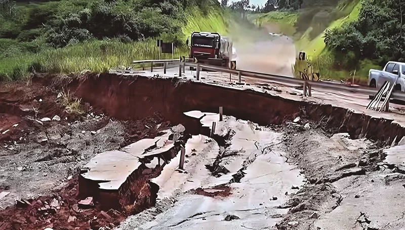 BR-422: MOTORISTAS DEVEM REDOBRAR ATENÇÃO EM PONTO CRÍTICO PRÓXIMO A TUCURUÍ