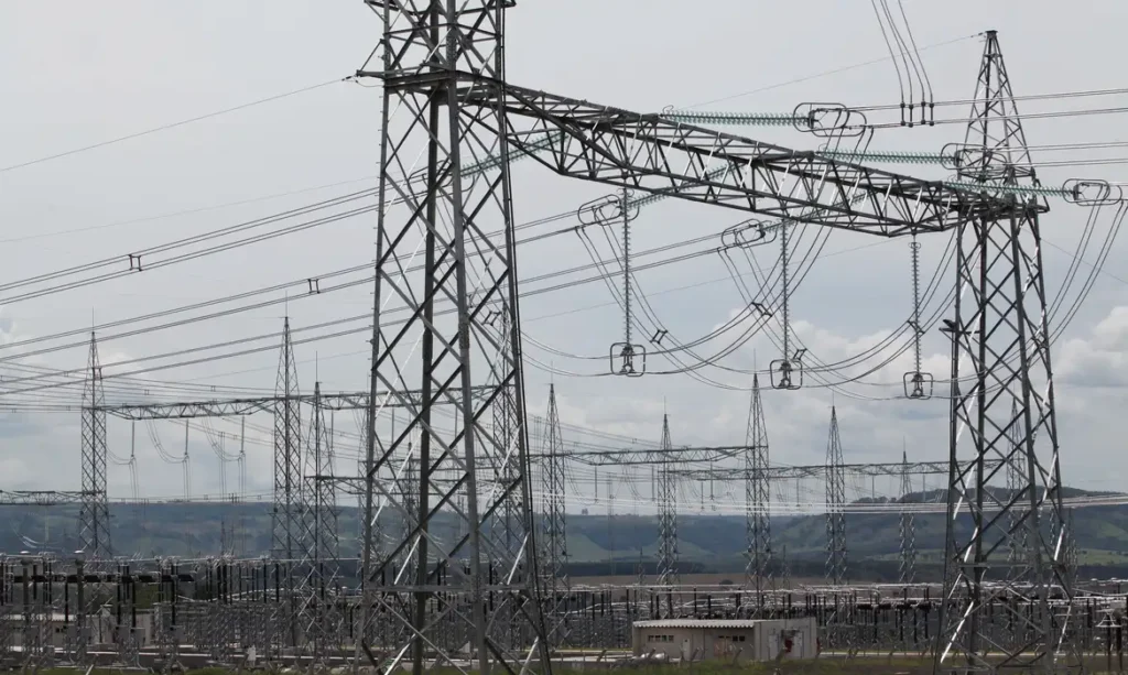 GOVERNO AMPLIA LUZ PARA TODOS NA AMAZÔNIA LEGAL