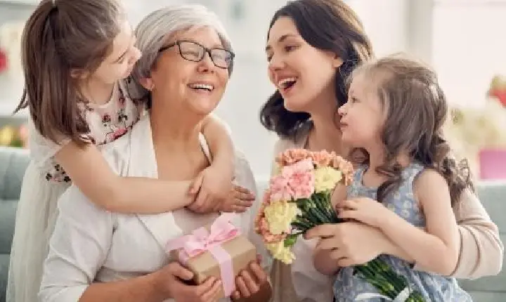 PREFEITURA DE BANNACH PROMOVE PROGRAMAÇÃO ESPECIAL EM HOMENAGEM AO DIA DAS MÃES