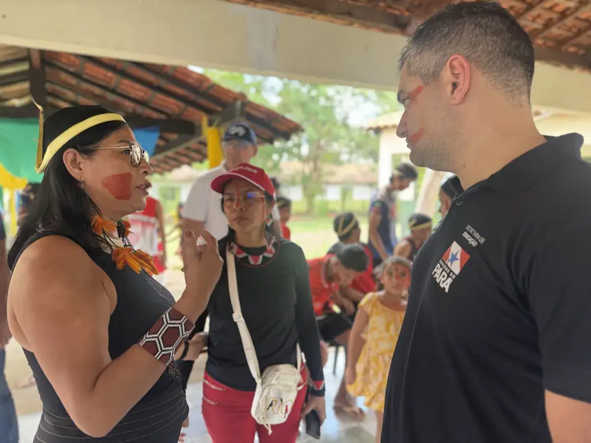 SEDUC DIALOGA E RECEBE DEMANDAS DA COMUNIDADE ESCOLAR NA TERRA INDÍGENA MÃE MARIA