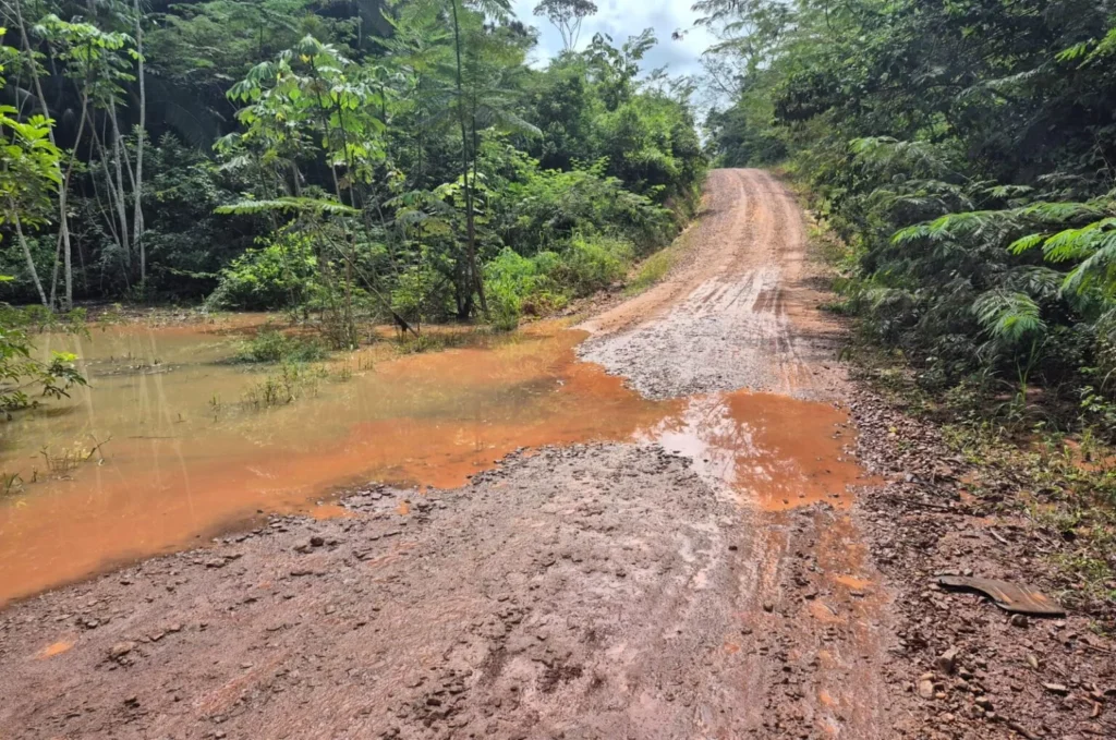 MORADORES DA VICINAL DO LIMÃO PEDEM RECUPERAÇÃO DOS ACESSOS ANTES DO INVERNO