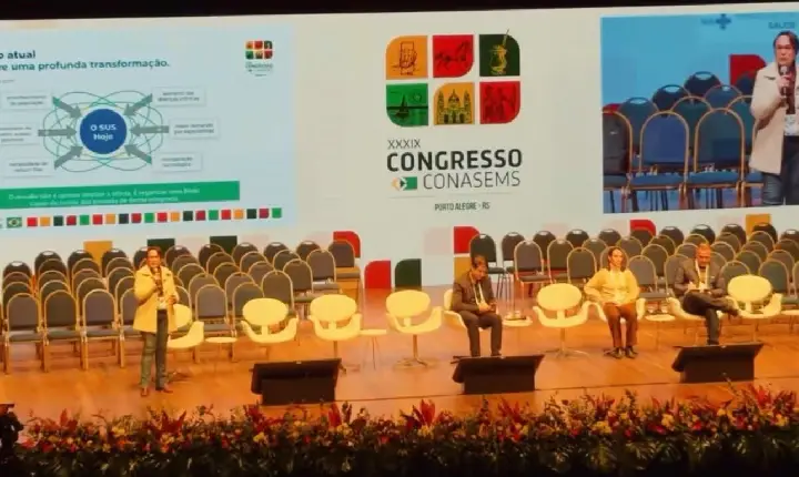 REPRESETNATE DE BANNACH PARTICIPA DO CONGRESSO NACIONAL DO CONASEMS